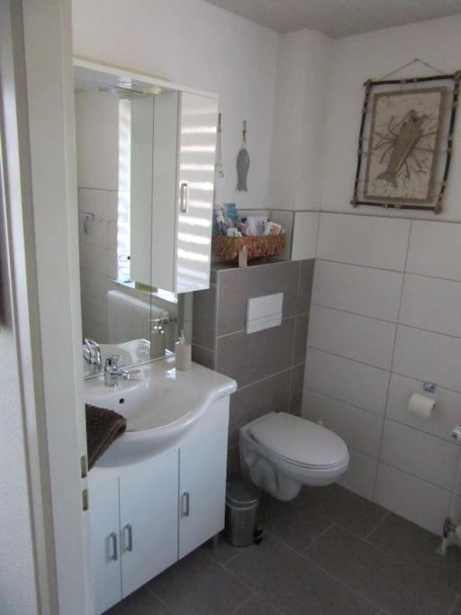 Liebevoll Eingerichtete Huus Up De Warf Apartment *